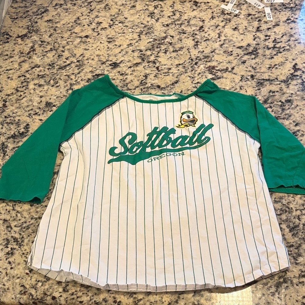 Oregon Ducks Softball Three Quarter Sleeve Shirt Medium